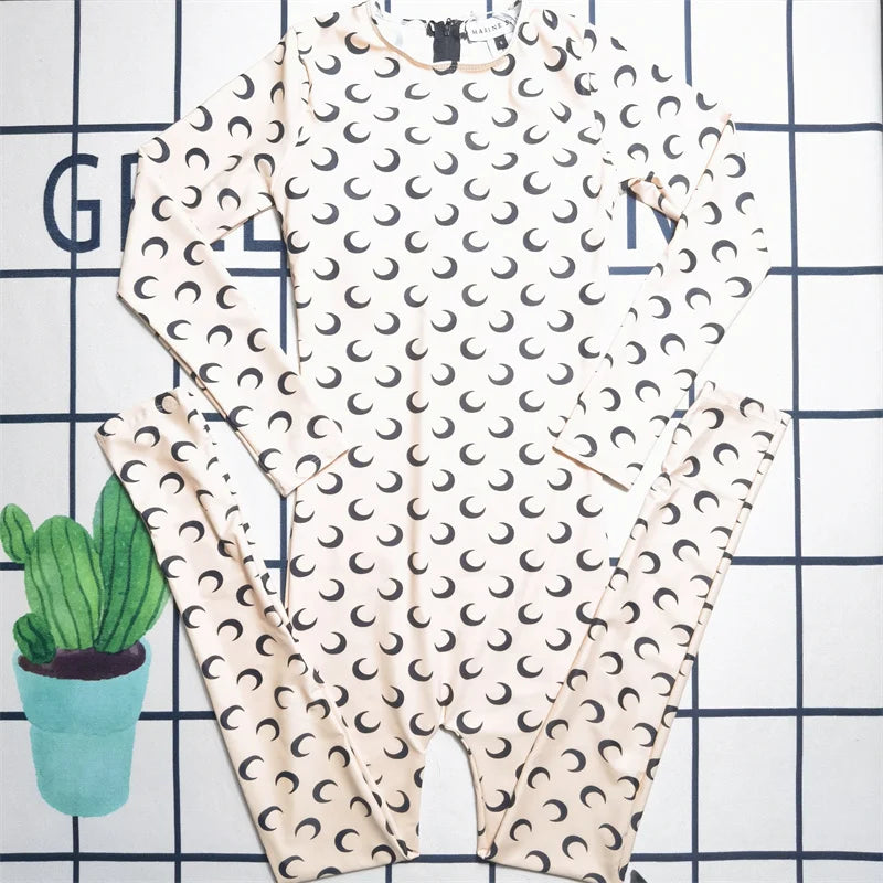 2025 New Womens Moon Print Tight Fitting Conservative Slim Fit Long Sleeved Round Neck Jumpsuit